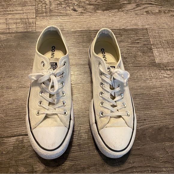 Converse Chuck Taylor All Star Canvas Platform, Size 7.5 - Picture 5 of 7